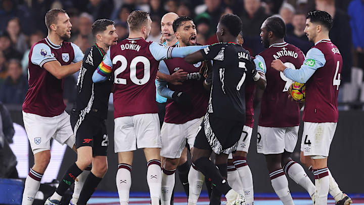 Arsenal welcome West Ham to the Emirates on Saturday afternoon