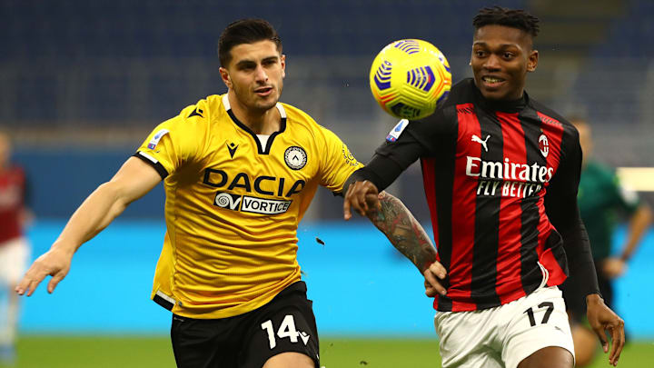 Milan joga fora de casa em busca de mais três pontos