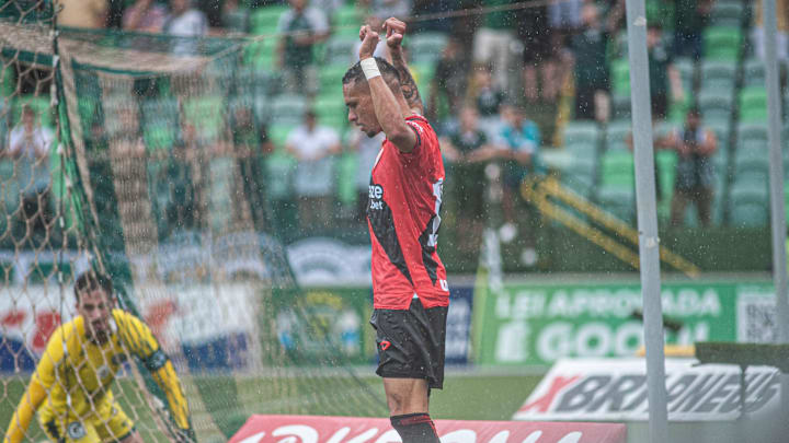 Luiz Fernando marcou gol no tempo normal Luiz Fernando marcou gol no tempo normal