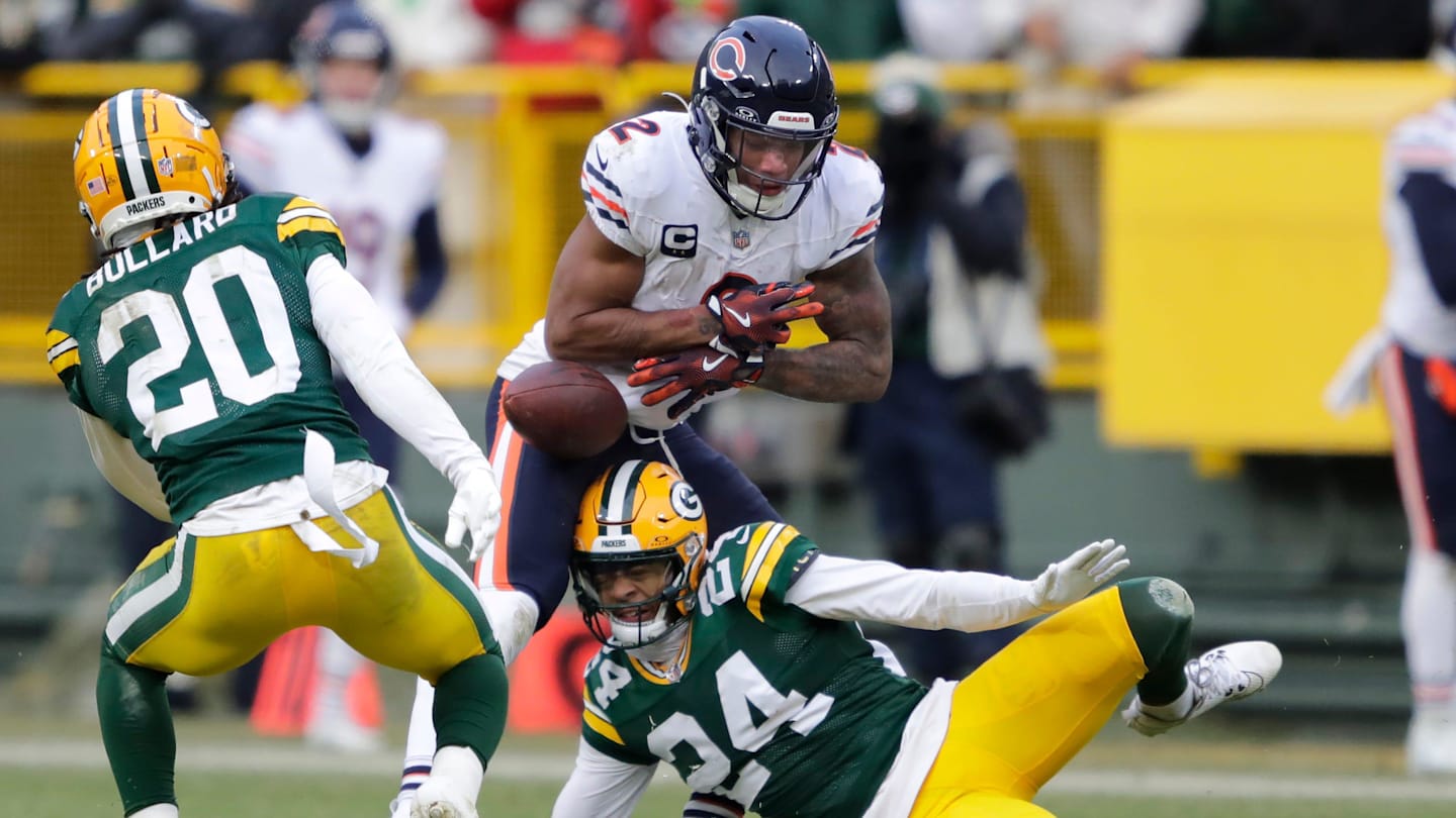 Ben Johnson gives out a playoff win total Bears absolutely must hit