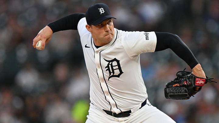 Detroit Tigers pitcher Tommy Kahnle (43) throws a pitch