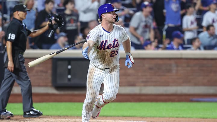 New York Mets first baseman Pete Alonso New York Mets first baseman Pete Alonso
