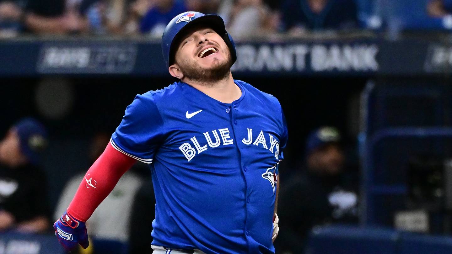 Alejandro Kirk's first career triple was every bit as glorious as you'd think