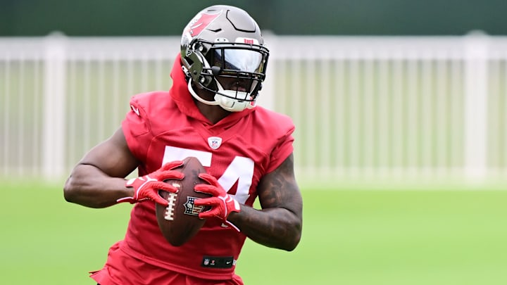 Tampa Bay Buccaneers linebacker Lavonte David commented on Tristan Wirfs’ new deal and reminded everyone why he’s a leader.