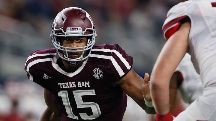 Texas A&M Aggies defensive lineman Myles Garrett (15) in game action against the Arkansas Razorbacks at A&M Stadium. 