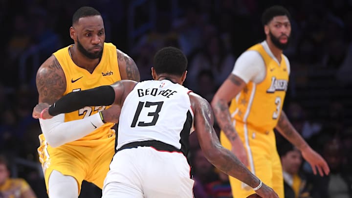 Lakers enfrentan a Clippers este jueves