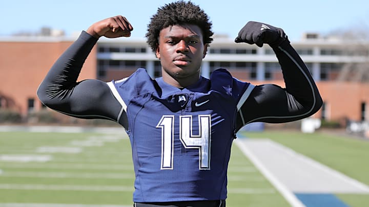 TJ White signs with Tennessee football. TJ White signs with Tennessee football.