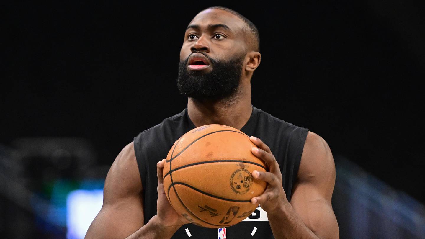 NBA Insider Shuts Down Jaylen Brown, Giannis Antetokounmpo T