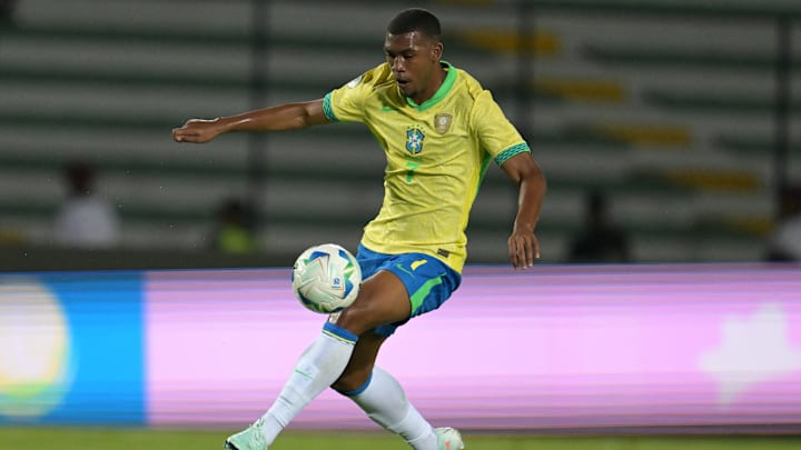 O Brasil levou um duro golpe na estreia do Sul-Americana Sub-20. O Brasil levou um duro golpe na estreia do Sul-Americana Sub-20.