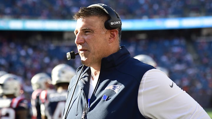 Sep 28, 2025; Foxborough, Massachusetts, USA;  New England Patriots head coach Mike Vrabel during the second half against the Carolina Panthers at Gillette Stadium. Mandatory Credit: Bob DeChiara-Imagn Images