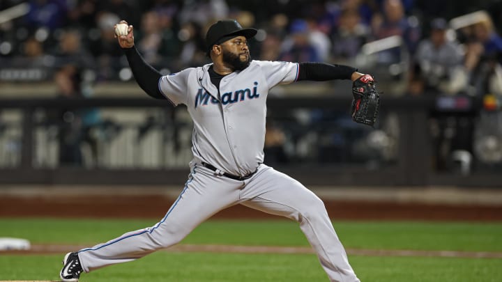 Sep 27, 2023; New York, NY, USA; Miami Marlins starting pitcher Johnny Cueto (47) delivers a pitch during the first inning against the New York Mets at Citi Field. Mandatory Credit: Vincent Carchietta-USA TODAY Sports Sep 27, 2023; New York, NY, USA; Miami Marlins starting pitcher Johnny Cueto (47) delivers a pitch during the first inning against the New York Mets at Citi Field. Mandatory Credit: Vincent Carchietta-USA TODAY Sports