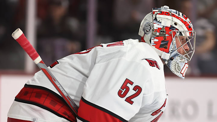 Carolina Hurricanes v Arizona Coyotes
