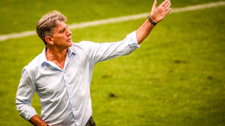 Treinador, agora, tem a missão de fazer Tricolor ir bem fora de casa