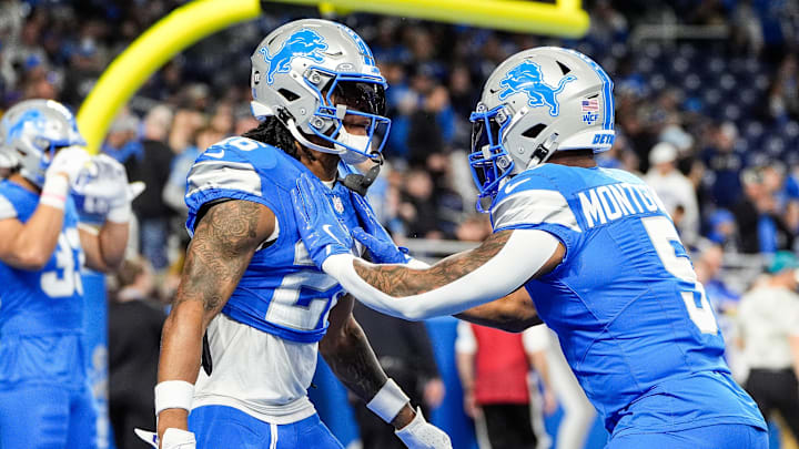 Detroit Lions running back Jahmyr Gibbs (26) and running back David Montgomery are both great bets to score on Thanksgiving.