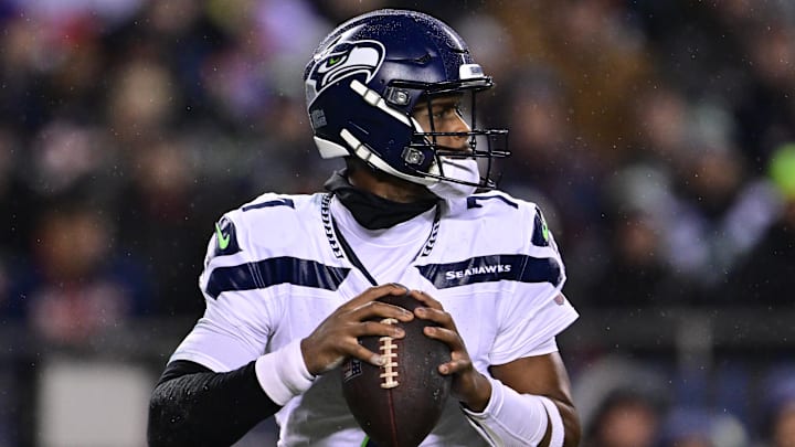Seattle Seahawks quarterback Geno Smith (7) looks to pass against the Chicago Bears during the second quarter at Soldier Field. 