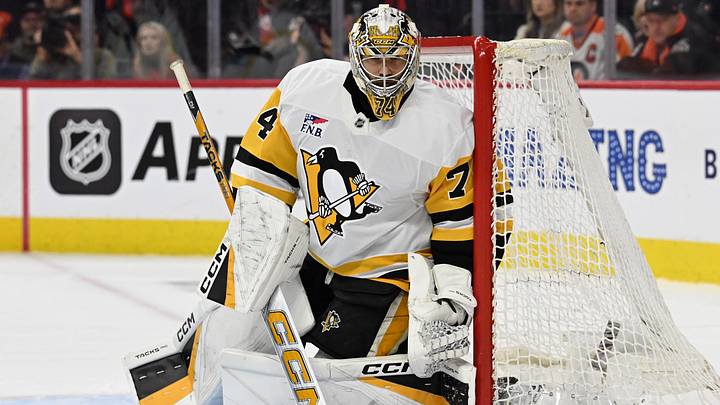 Apr 22, 2026; Philadelphia, Pennsylvania, USA; Pittsburgh Penguins goaltender Stuart Skinner (74) against the Philadelphia Flyers during the first period in game three of the first round of the 2026 Stanley Cup Playoffs at Xfinity Mobile Arena. Mandatory Credit: Eric Hartline-Imagn Images Apr 22, 2026; Philadelphia, Pennsylvania, USA; Pittsburgh Penguins goaltender Stuart Skinner (74) against the Philadelphia Flyers during the first period in game three of the first round of the 2026 Stanley Cup Playoffs at Xfinity Mobile Arena. Mandatory Credit: Eric Hartline-Imagn Images