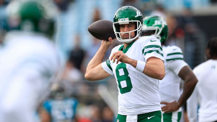 New York Jets quarterback Aaron Rodgers (8) warms up before an NFL football matchup Sunday, Dec. 15, 2024 at EverBank Stadium in Jacksonville, Fla. [Corey Perrine/Florida Times-Union]