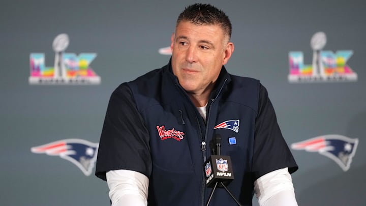 Mike Vrabel gave his tips for interviewing prospects at the NFL combine. 