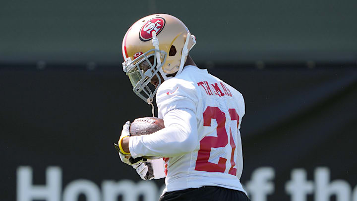 San Francisco 49ers cornerback Ambry Thomas (20)