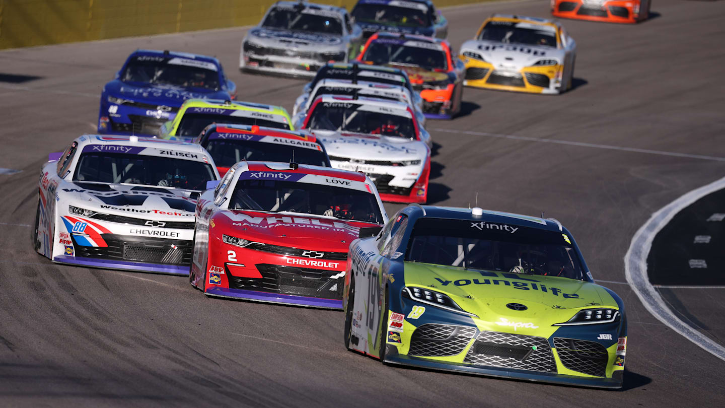 Chase Briscoe Steps In for Brent Crews at Las Vegas NASCAR Race