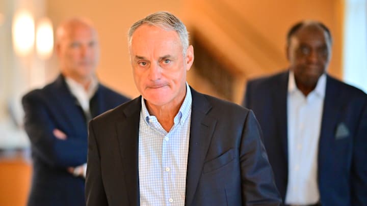 Las negociaciones de un nuevo contrato colectivo en la MLB han avanzado lentamente 