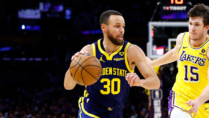 Golden State Warriors v Los Angeles Lakers