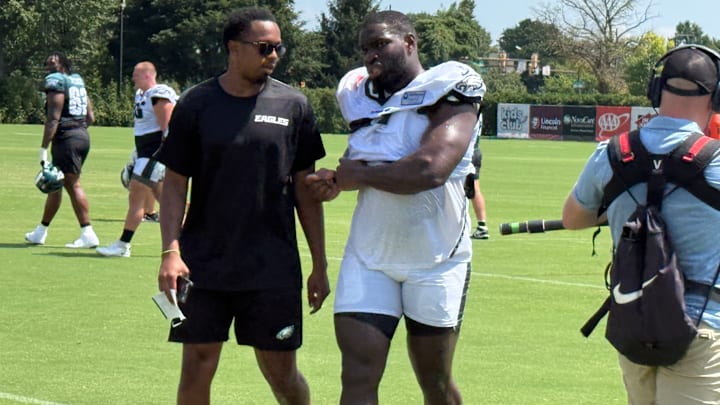 Moro Ojomo leaves the field after Day 4 of Eagles training camp.