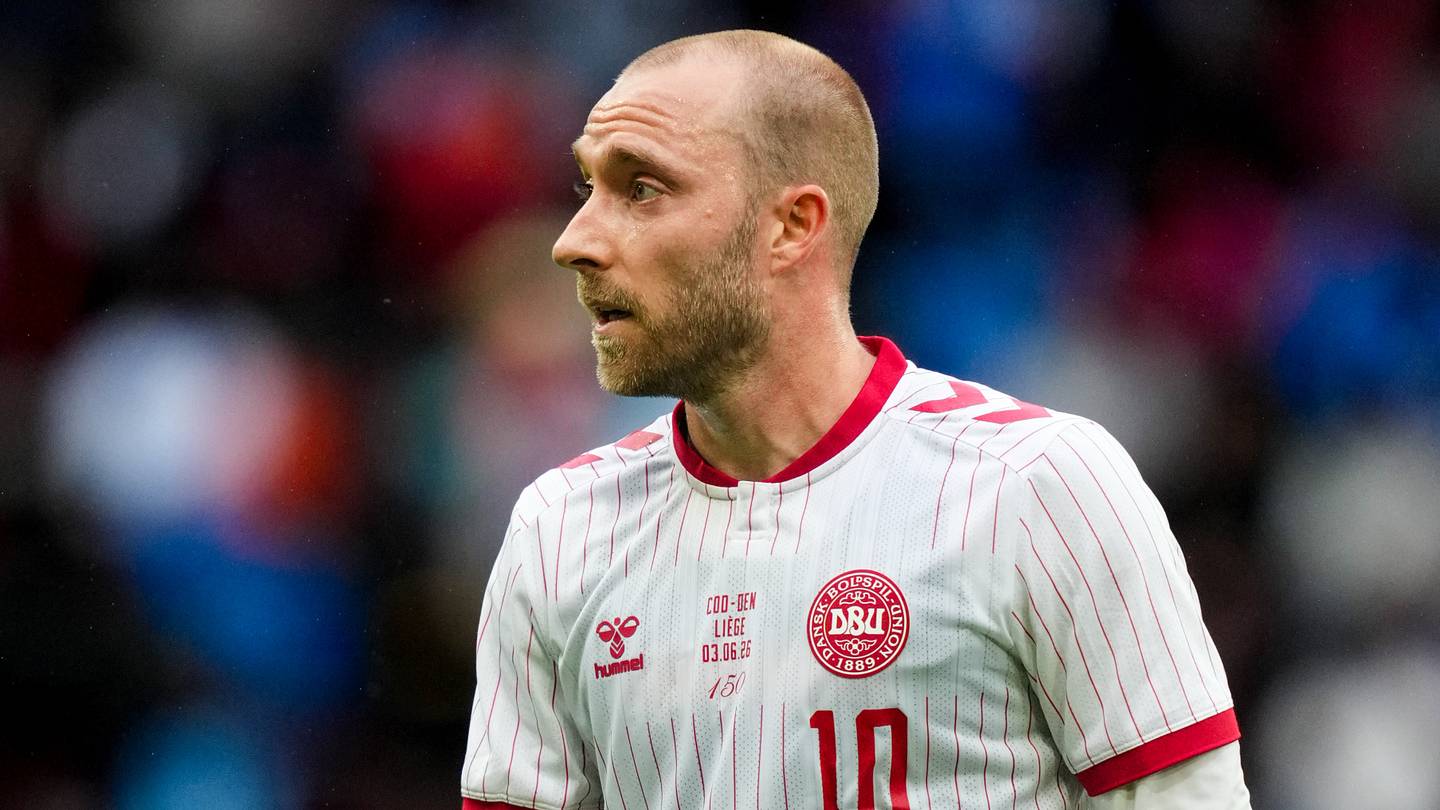 Christian Eriksen ‘Conscious, Doing Well’ After Collapsing o