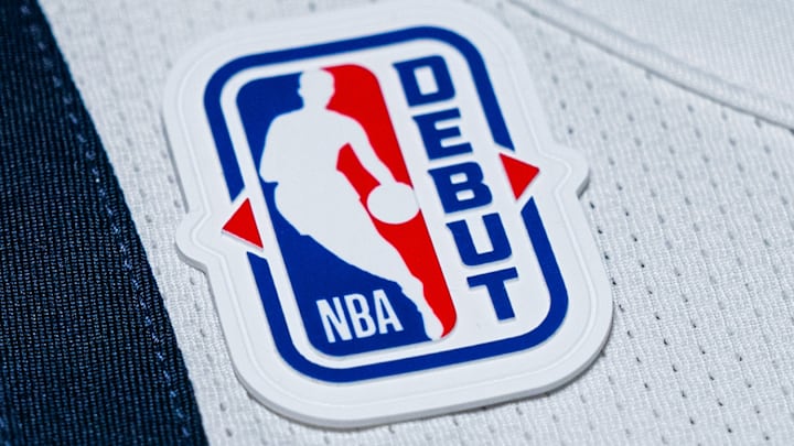 Topps bring the Rookie Debut Patch to the NBA