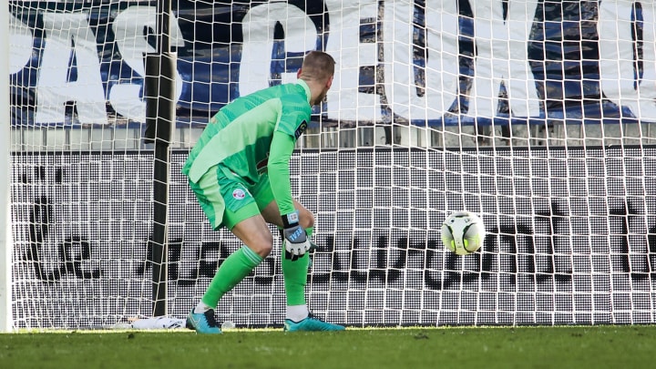 Les Girondins de Bordeaux sont la pire défense d'Europe. Les Girondins de Bordeaux sont la pire défense d'Europe.