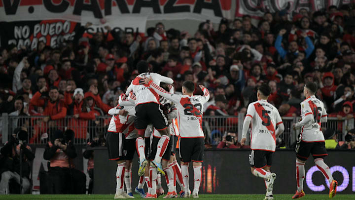 FBL-LIBERTADORES-RIVER-TALLERES