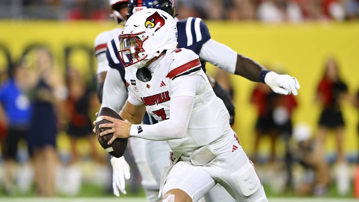 Louisville is favored against Villanova in Week 2 of the college football season. Louisville is favored against Villanova in Week 2 of the college football season.