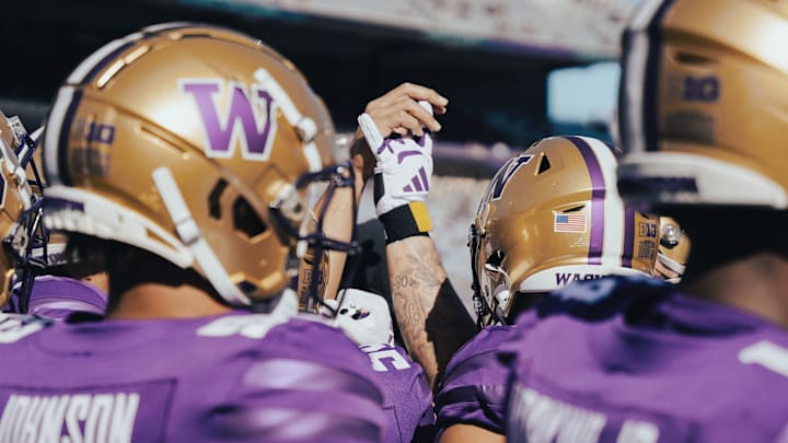 The Huskies have an 18-game home winning streak, second longest in the nation. 