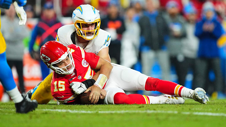 Los Angeles Chargers v Kansas City Chiefs