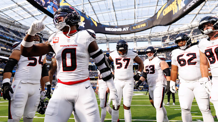 Azeez Al-Shaair gets the Houston Texans ready for their Playoff clinching opportunity on Saturday