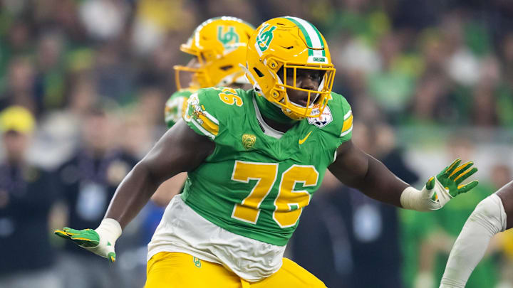 Oregon Ducks offensive tackle Josh Conerly Jr. 