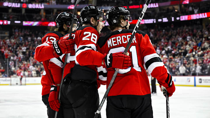 The total in Devils vs. Blackhawks on Wednesday night is set at 5.5. The total in Devils vs. Blackhawks on Wednesday night is set at 5.5.