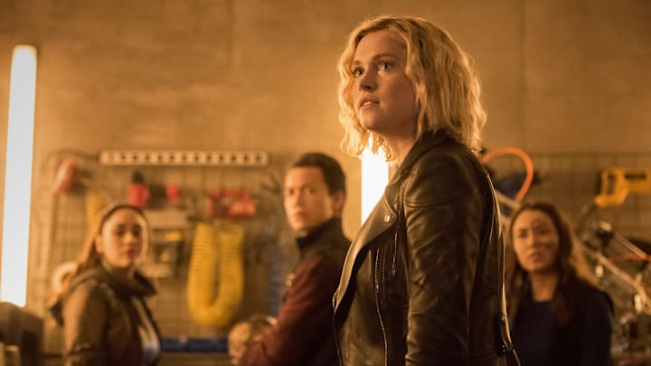 The 100 -- "A Sort of Homecoming" -- Image Number: HU715A_0375r.jpg -- Pictured (L-R): Lindsey Morgan as Raven, Shannon Kook as Jordan Green, Eliza Taylor as Clarke and Luisa d'Oliveira as Emori -- Photo: Dean Buscher/The CW -- 2020 The CW Network, LLC. All rights reserved.