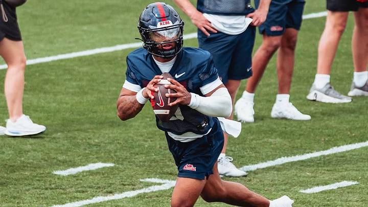 Oxford, Miss.; Ole Miss quarterback Trinidad Chambliss (6) scans the field for open targets during a practice session. Oxford, Miss.; Ole Miss quarterback Trinidad Chambliss (6) scans the field for open targets during a practice session.
