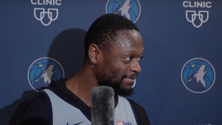 Julius Randle meets with the media one day before facing the Knicks. 