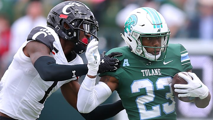 Cincinnati Bearcats take on Tulane Green Wave in 2020