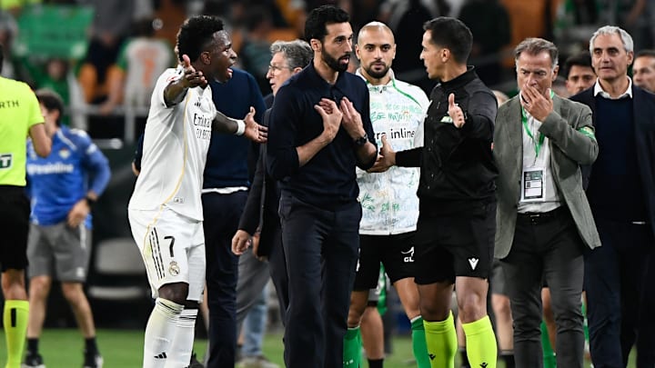 Le Real Madrid  conteste encore une fois les décisions arbitrales