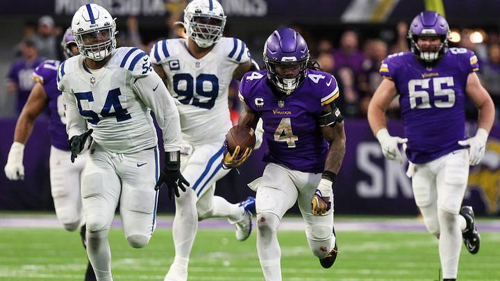 Dalvin Cook scored a 64-yard touchdown with just over two minutes to help tie the game at 36–36. Dalvin Cook scored a 64-yard touchdown with just over two minutes to help tie the game at 36–36.