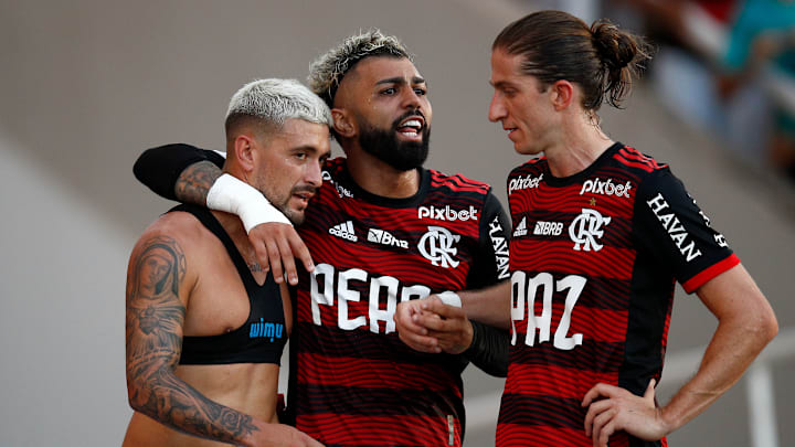 Com domínio do Flamengo e jogadores de Athletico, Palmeiras e Galo, veja a seleção ideal dos jogos de ida das quartas de final da Libertadores.