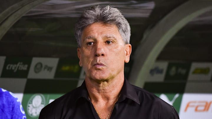 Fora do Grêmio, Renato continua à disposição do Mercado da Bola Fora do Grêmio, Renato continua à disposição do Mercado da Bola