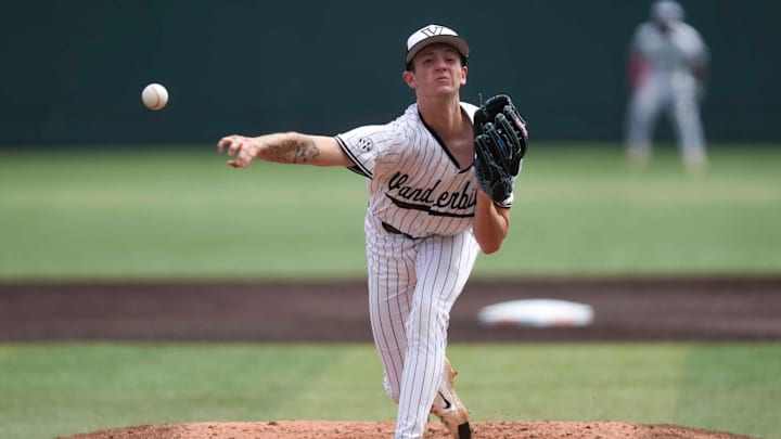 Vanderbilt pitcher Connor Fennell (39) pitches during a NCAA baseball game between the Tennessee Volunteers and Vanderbilt Commodores at Lindsey Nelson Stadium on May 11, 2025.
