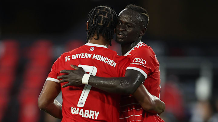 Le Bayern Munich est désormais mené par Sadio Mané et Serge Gnabry. Le Bayern Munich est désormais mené par Sadio Mané et Serge Gnabry.