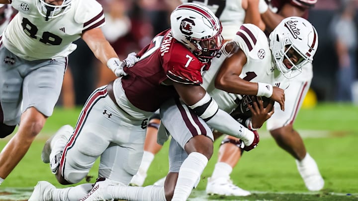South Carolina football EDGE Jordan Strachan