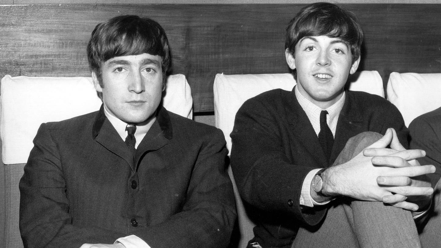 4 Beatles Songs Paul McCartney and John Lennon Wrote as Teenagers