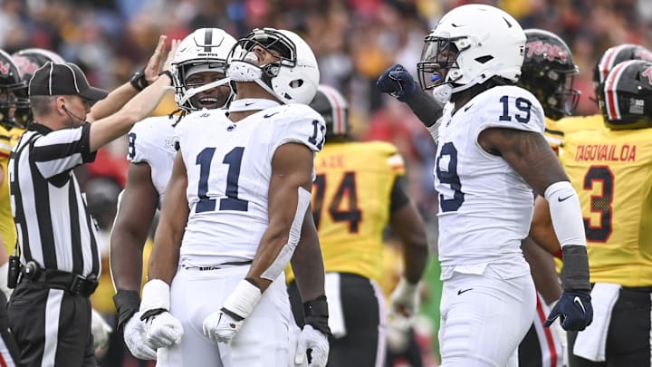Penn State Nittany Lions linebacker Abdul Carter (11)